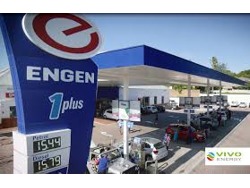 Petrol attendants Engen (December)0765212221